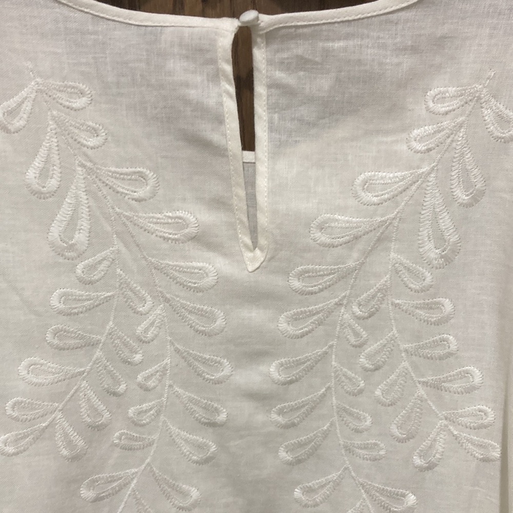 New white linen blend embroidered shift dress - Picture 8 of 11